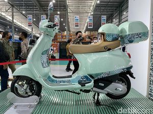 Vespa Batik Bakal Disetop Produksi, Ada Apa? Vespa Batik Bakal Disetop Produksi, Ada Apa?