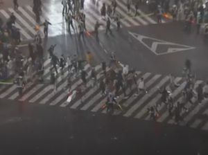 Turis Ugal-ugalan Naik Gokart di Jepang, Warga Resah