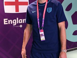 Gaya Harry Kane, Kapten Inggris yang Jadi Sorotan Pakai Rolex Pelangi Rp 9 M Gaya Harry Kane, Kapten Inggris yang Jadi Sorotan Pakai Rolex Pelangi Rp 9 M