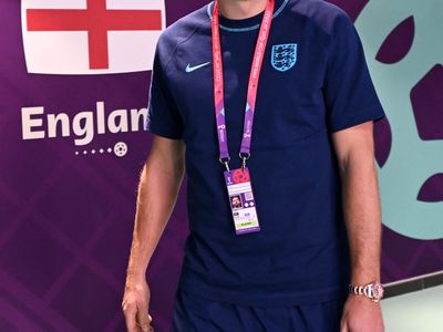 Gaya Harry Kane, Kapten Inggris yang Jadi Sorotan Pakai Rolex Pelangi Rp 9 M