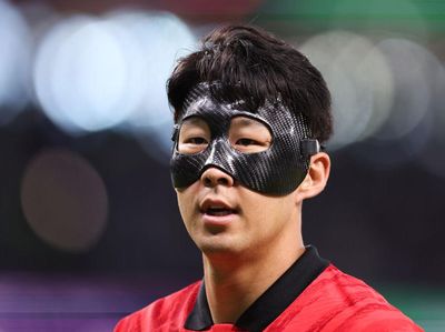 Penampakan Topeng Son Heung-min, Bukan Buat Gaya tapi Pelindung Cedera Mata
