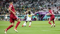 Dieng berhasil menuntaskan umpan dari Ndiaye dengan bola sepakan first-time. Senegal unggul 3-1.