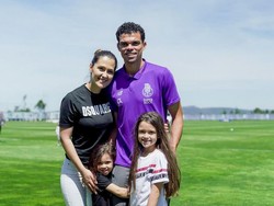 Sosok Ana Sofia Moreira, Istri Pepe Bek Tertua di Piala Dunia