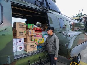 Via Udara, Bima Arya Kirim Kebutuhan Bayi hingga Kain Kafan ke Cianjur