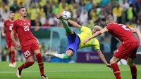 Pada babak kedua akhirnya kebuntuan Brasil pecah. Richarlison mencetak gol pada menit ke-67 dan menit ke-73. Reuters/Amanda Perrobelli