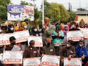 Hari Guru Nasional, Ganjar Jamin Kesejahteraan Guru Honorer di Jateng