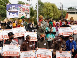 Hari Guru Nasional, Ganjar Jamin Kesejahteraan Guru Honorer di Jateng