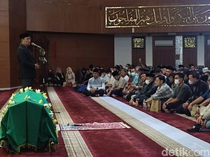 Ridwan Kamil Abadikan Yerry Yanuar Jadi Nama Gedung BKD Jawa Barat Ridwan Kamil Abadikan Yerry Yanuar Jadi Nama Gedung BKD Jawa Barat
