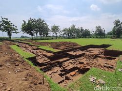 Wujud Situs Bhre Kahuripan Terkuak: Kompleks Candi dan Permukiman Kuno!