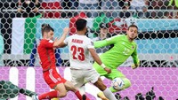 Iran menggandakan keunggulan dua menit berselang. Kali ini gol Ramin Rezaeian memastikan Tim Melli menang 2-0 atas Wales.