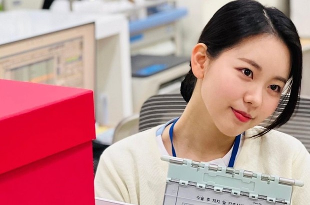 Jung Da Eun berperan sebagai Min Ji dalam 'Love Revolution'/instagram.com/da.eun_j Jung Da Eun dikonfirmasi akan menggantikan Kim Saeron untuk drama Hunting Dogs