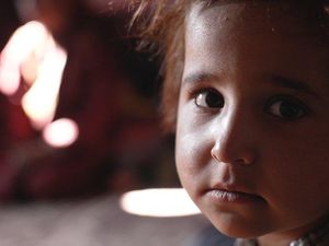 Anak-anak Afghanistan Menangis Kelaparan, Terpaksa Dibius Agar Tidur!