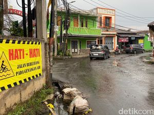 Dear Pemkot Bandung, Jalan Cingised Rusak Parah Perlu Perbaikan Dear Pemkot Bandung, Jalan Cingised Rusak Parah Perlu Perbaikan