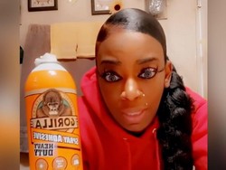 Edan, TikToker Ini Pakai Lem Gorilla Sampai Rambutnya Sekeras Batu!