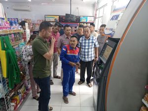 Polisi Tangkap Pasutri Pelaku Ganjal ATM di Cilegon