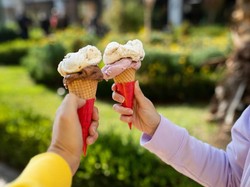 Kedai Es Krim Turki di Qatar Ini Ramai Pembeli Berkat Piala Dunia 2022