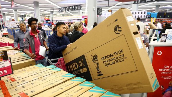 Pesta Belanja Black Friday, Warga Afsel Borong TV Diskon