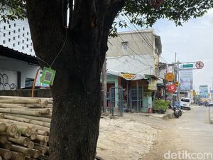 Pohon di Depok Dipasangi Barcode Habiskan Rp 49 Juta, Warga: Nggak Efektif!