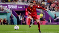 Pada partai Timnas Spanyol vs Timnas Kosta Rika di Grup E Piala Dunia 2022 Qatar, Gavi mencetak satu gol. (David S. Bustamante/Getty Images)  