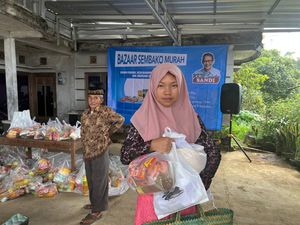 UKM Sahabat Sandi Bagi Voucher-Gelar Bazar Sembako Murah di Magelang