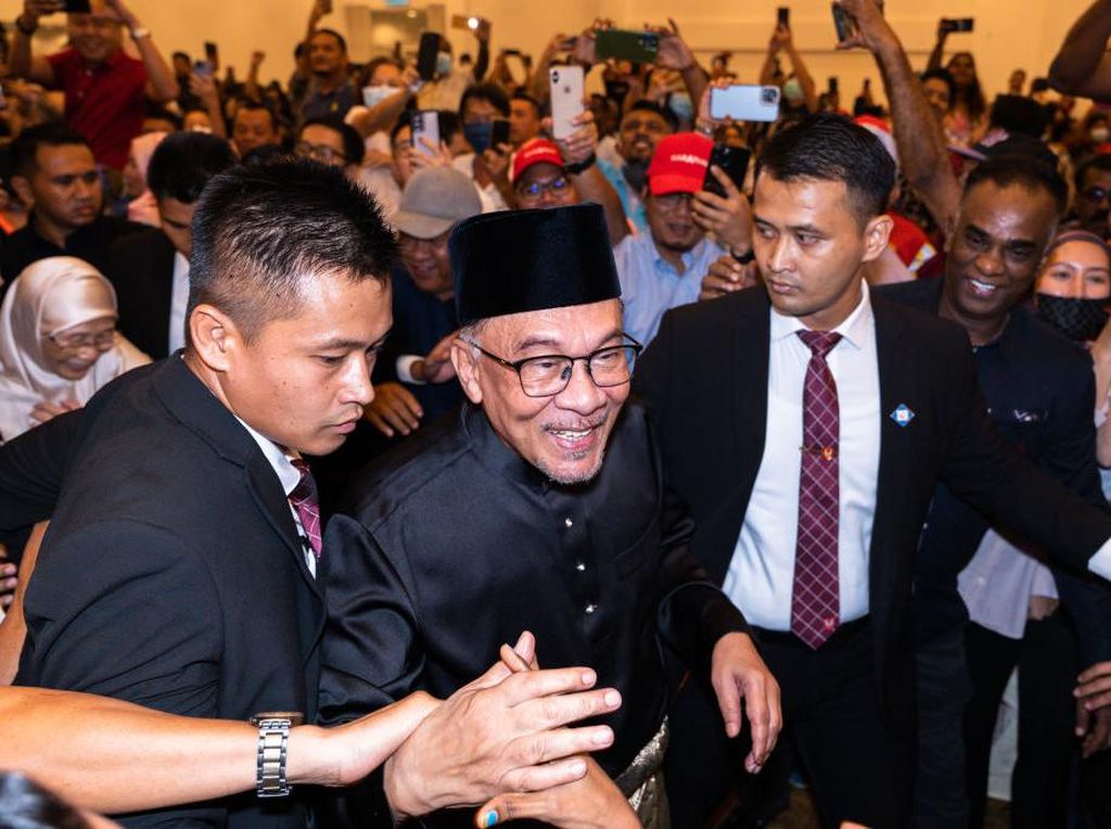 Anwar Ibrahim Buka Pintu untuk Koalisi Muhyiddin Gabung Pemerintahan Anwar Ibrahim Buka Pintu untuk Koalisi Muhyiddin Gabung Pemerintahan