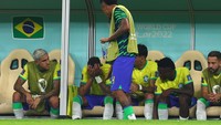 Dikutip ESPN, Neymar kedapatan menangis di bangku cadangan Brasil setelah meninggalkan lapangan pada menit ke-80 setelah digantikan Antony saat melawan Serbia di Piala Dunia 2022 pada pertandingan yang digelar di Stadion Lusail, Jumat (25/11/2022).(Chris Brunskill/Getty Images)