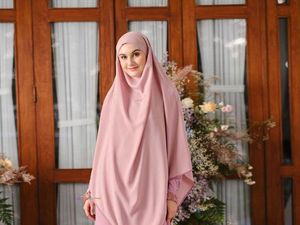 4 Tips Padu Padan Hijab Syari untuk Tubuh Gemuk, Samarkan Berat Badan 4 Tips Padu Padan Hijab Syari untuk Tubuh Gemuk, Samarkan Berat Badan