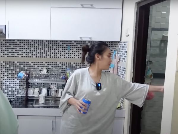 8 Foto Toilet Unik di Rumah Ayu Ting Ting, Desainnya Bikin Melongo Bingung
