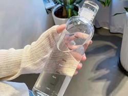 Bahaya Minum Air dari Botol yang Tak Dicuci Bersih Menurut Ahli