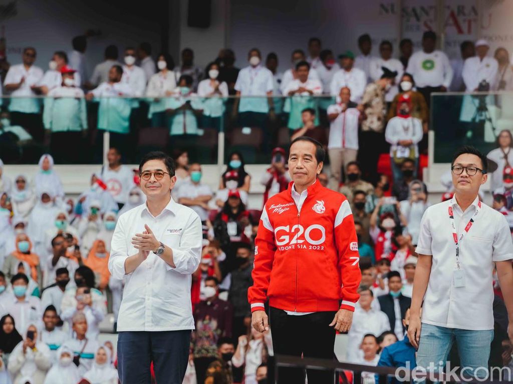 Siapa Elite Relawan Jokowi yang Disasar PDIP soal Acara di GBK? Siapa Elite Relawan Jokowi yang Disasar PDIP soal Acara di GBK?