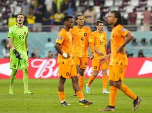 Van Gaal ke Belanda: Jangan Harap Jadi Juara Dunia kalau Mainnya Begini Van Gaal ke Belanda: Jangan Harap Jadi Juara Dunia kalau Mainnya Begini