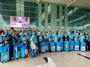 Alhamdulillah, 375 Jamaah Umrah Terbang ke Tanah Suci dari Bandara Kertajati
