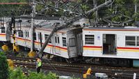 KRL Anjlok di Stasiun Kampung Bandan, Begini Kondisinya