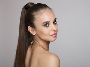 Tren Y2K Booming Lagi, Yuk Padukan dengan 5 Model Rambut Ini! Tren Y2K Booming Lagi, Yuk Padukan dengan 5 Model Rambut Ini!