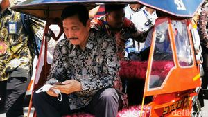 Panas-panasan, Luhut-Zulhas Naik Bentor di Tidore