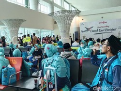 Nafas Baru Bandara Kertajati, Layani Keberangkatan Ratusan Jemaah Umrah