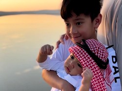 Alhamdulillah... Rayyanza Malik Ahmad Sudah Bisa Jalan