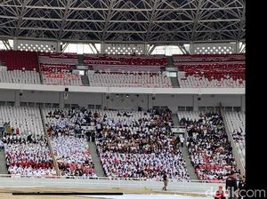 Relawan Bentangkan Poster Jokowi 3 Periode: Biar Pembangunan Berlanjut