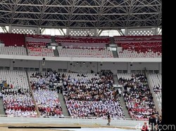 Antusiasme Relawan Penuhi GBK Pagi Ini untuk Ketemu Jokowi