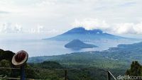 Bukan Eropa, Ini Tidore Punya! Namanya Bukit Lona