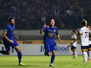 HistoriSib: Jejak Jepang di Skuad Persib Bandung HistoriSib: Jejak Jepang di Skuad Persib Bandung