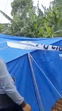 Label Dicopot Ormas, Tenda Pengungsi Gempa Cianjur Bocor Saat Hujan