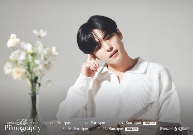 Wonpil selalu mengakhiri interaksi dengan penggemar secara sopan/twitter.com/day6official Sangat sopan terhadap perempuan, Wonpil selalu mengakhiri interaksinya dengan penggemar secara proper