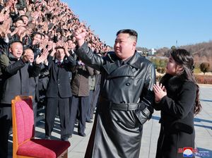 Penjara hingga Eksekusi, Hukuman Warga Korut yang Kepergok Nonton Drakor