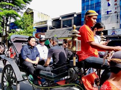 Potret Gladi Ngunduh Mantu Kaesang-Erina, Menteri Erick Berkereta Kencana