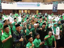 Ganjar Diteriaki Presiden di Rapimwil PPP, Waketum Bicara Suara 14 DPW