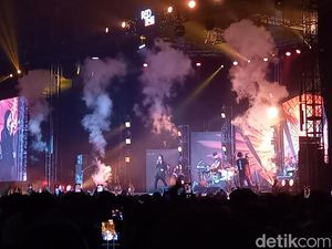 Konser 30 Tahun Dewa 19 Obati Kangen Baladewa di Solo