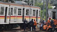 KRL Gangguan di Manggarai Ditarik ke Balai Yasa