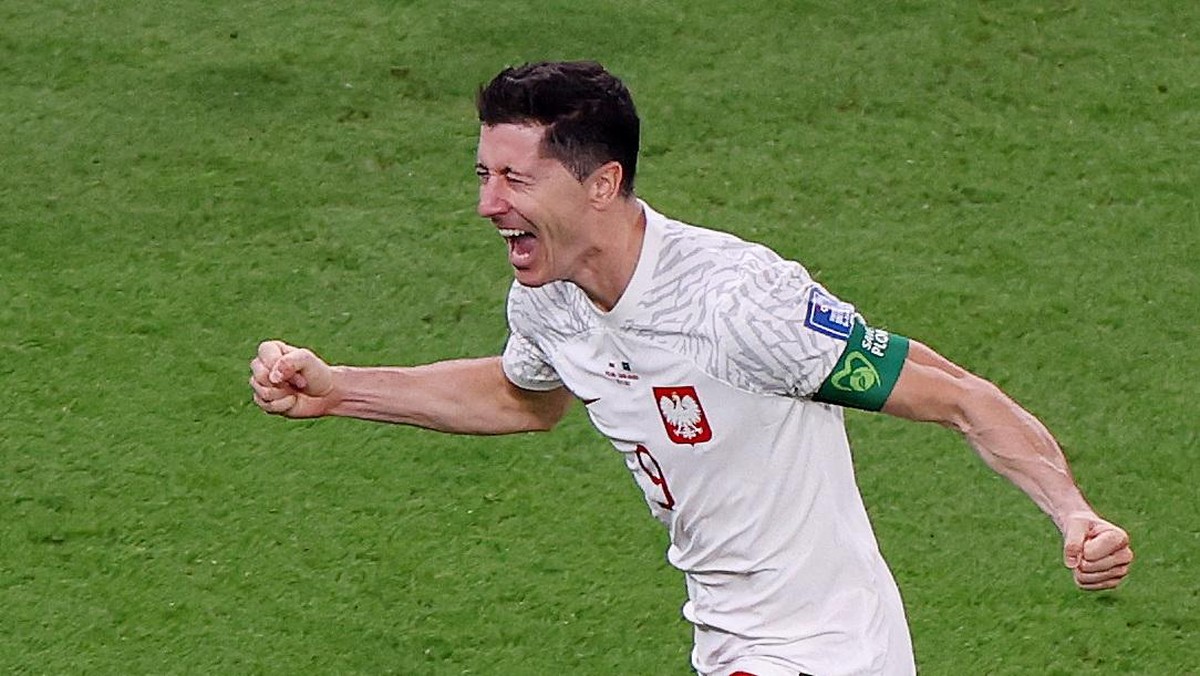 Robert Lewandowski mencetak gol perdana di Piala Dunia, berhasil wujudkan impiannya. (Foto: REUTERS/MOLLY DARLINGTON)