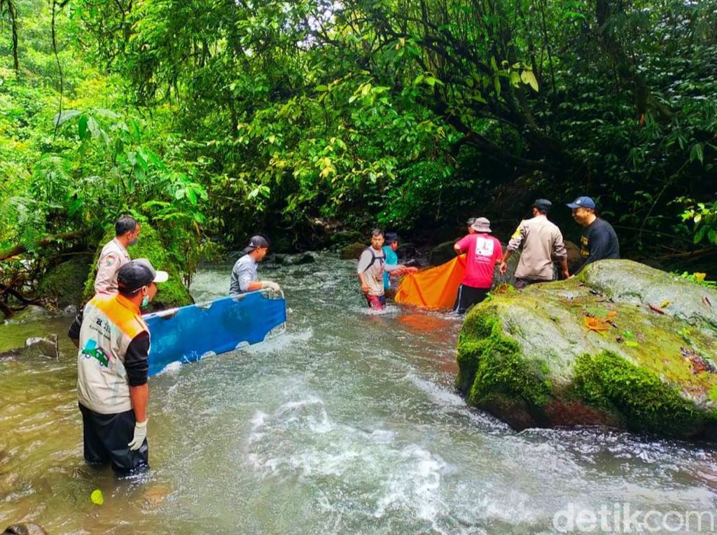 Mayat Wanita Telanjang Ditemukan Sekitar Air Terjun Lider Banyuwangi